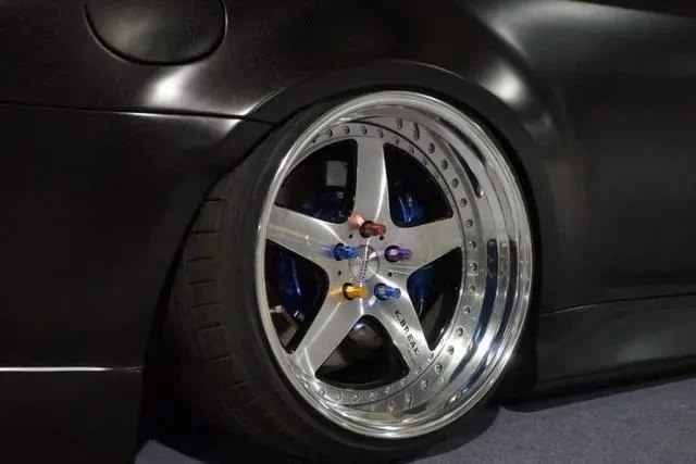 When should the tire dynamic balance be performed?
